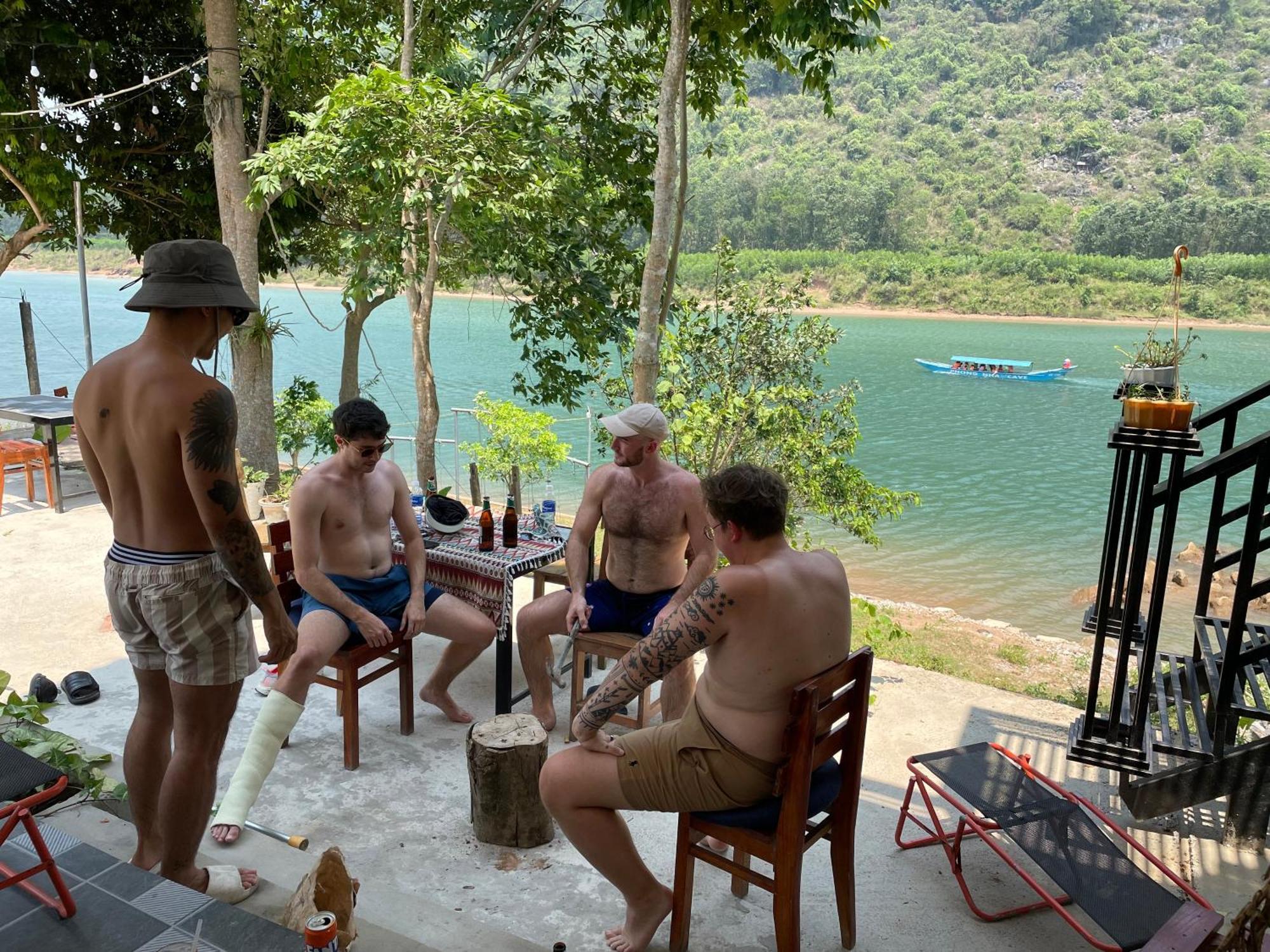 Little Rock Homestay Phong Nha Exterior photo
